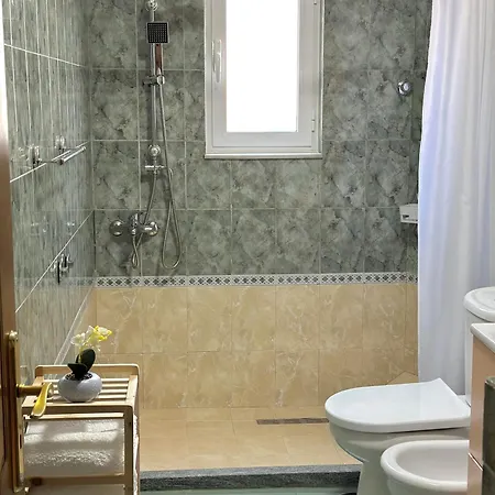 Oxhaku Tirana